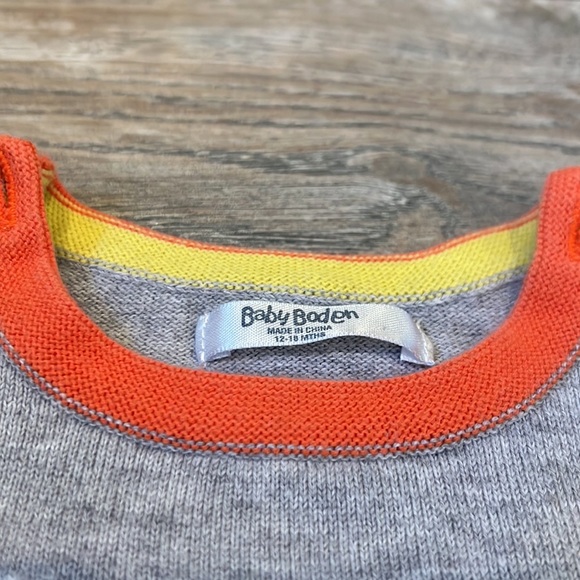 Baby Boden Bunny Sweater - Picture 2 of 5